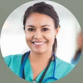 Foto del médico que revisa tu caso